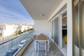 Stunning 3BR home just off the promenade by 360 Estates